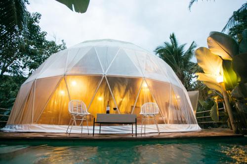 Treehouse De Valentine
