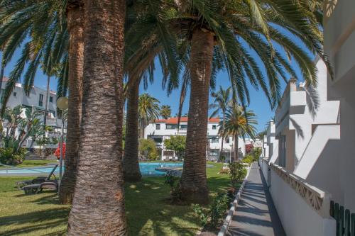 Los Rosales Apartamentos