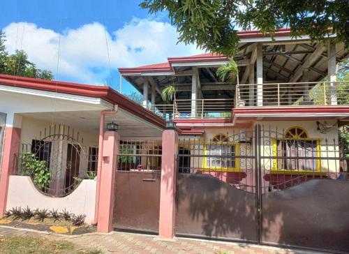 CABRERA GUEST HOUSE exGREEN BAMBOO GUIMARAS