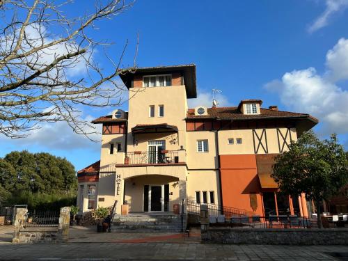 Hotel Joshe Mari