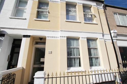 Flexistay Tooting Aparthotel