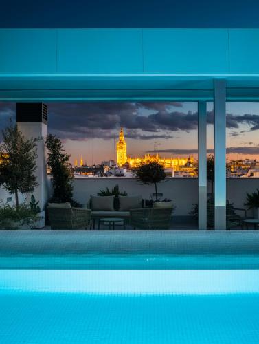 Nqn Aparts & Suites Sevilla