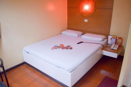 Hotel Sogo - Monumento, LRT Station