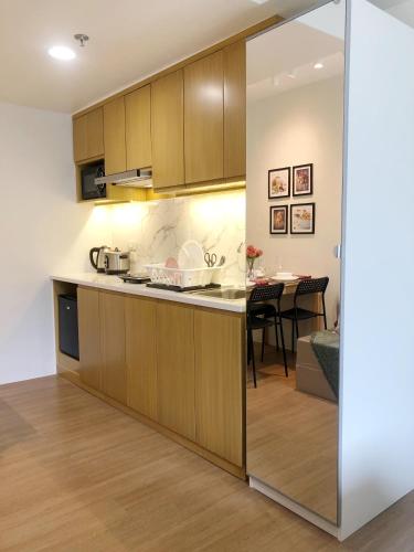 FREE PARKING Basement, 50mbps Wifi Netflix 55 inches TV