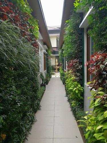 Adria Residences - Emerald Garden - 2 Bedroom Unit for 4 person