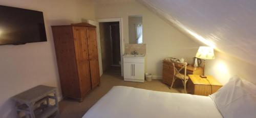 The Buccleuch & Queensberry Hotel