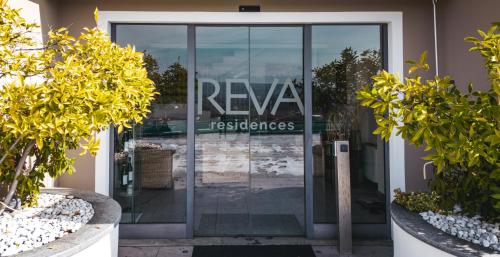 Réva Residences & Pool