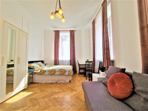 J&W Apartments Świętojańska Rooms