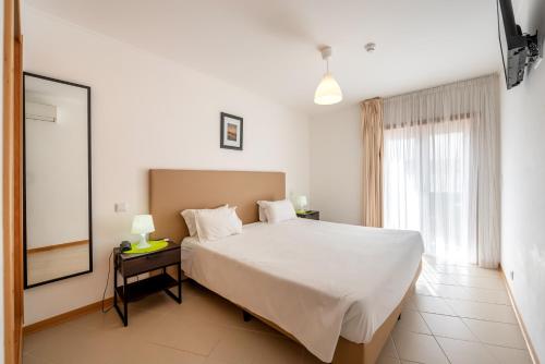 Apartamentos Mirante Da Rocha