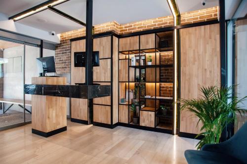 Athens Studios & Backpackers