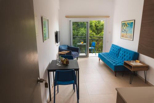 Chrielka Hotel Apartments