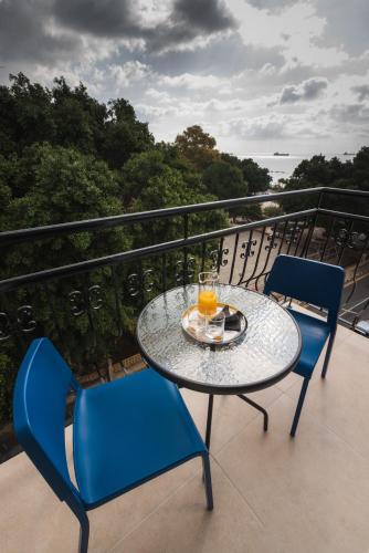 Chrielka Hotel Apartments
