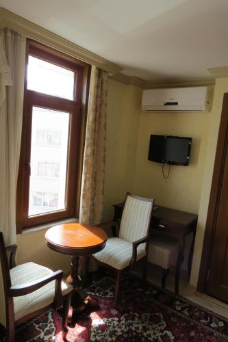 Cheers Hostel