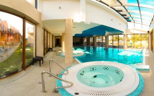 Sunset Spa