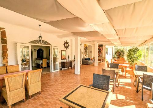 Hostal Don Carlos