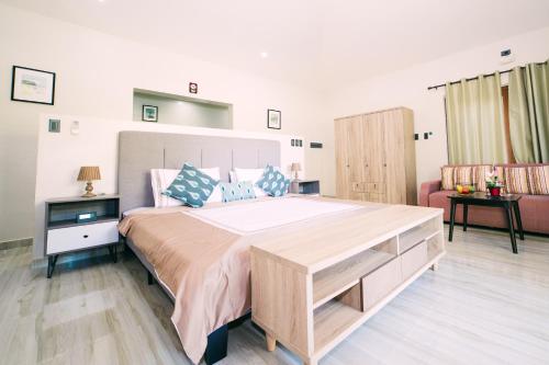 Denika's Suites