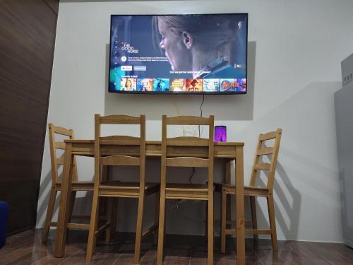 Heart of Makati, Fully furnished condo, cbd central location