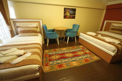 Azre Hotel
