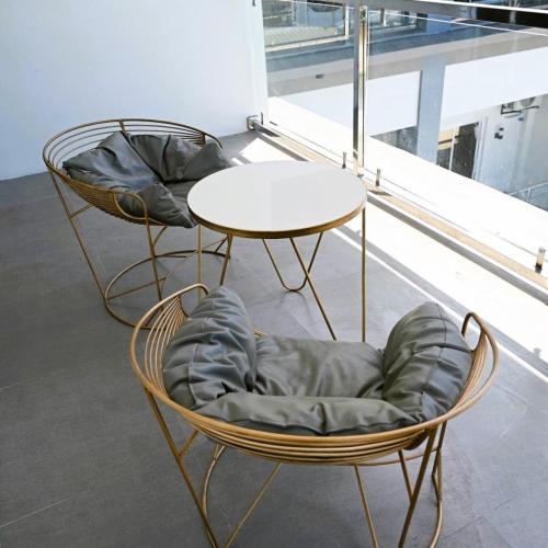 J&v Hotel And Resort