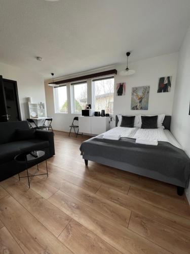 哈夫纳夫约杜尔(Hafnarfjordur)市中心一室公寓(Studio Apartment in Hafnarfjordur)