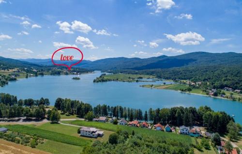 Apartment Sabljaci by the Lake