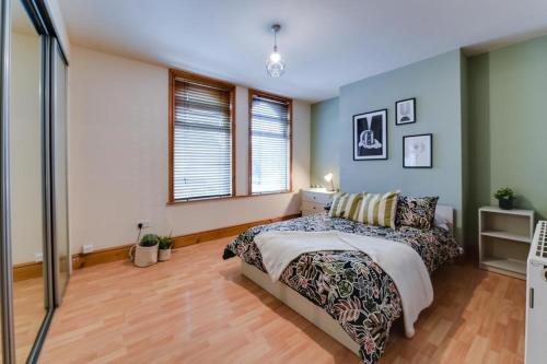 Poppy's Pad - Winchester Road