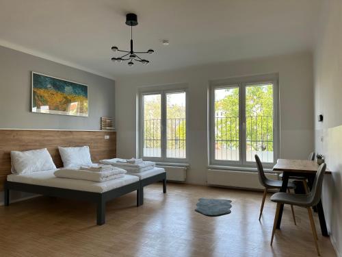 Lion's Rooms n Apartments