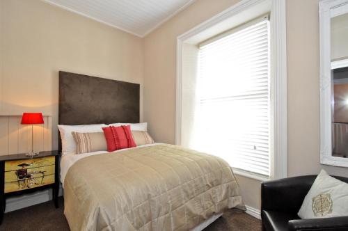 7 Cross Street Boutique Hotel