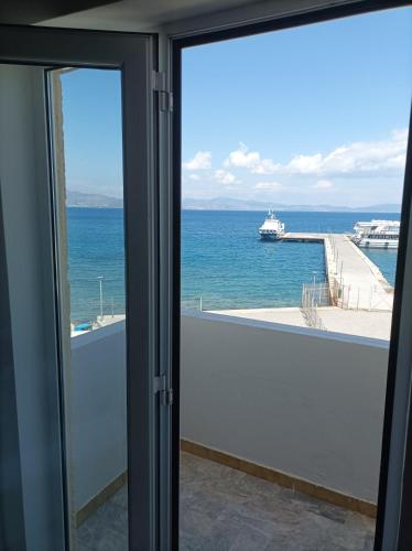 Achilleas Hotel & Apartments