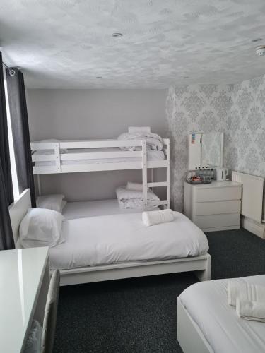 Queens Plaza Hotel