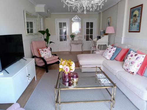 Espectacular Vivienda Junto a la Playa y Paseo marítimo en Almería