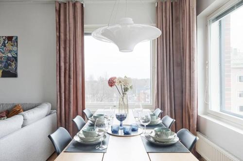 Rauhallinen kolmio omalla saunalla Tampereen keskustassa