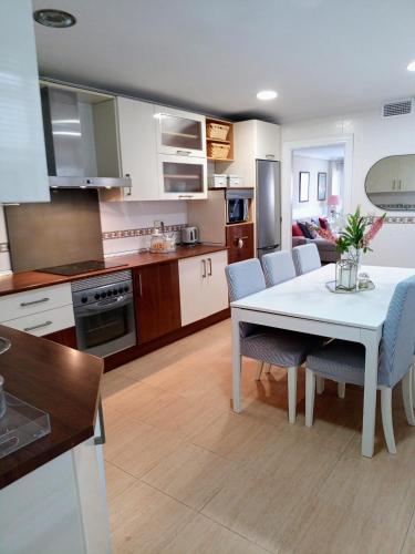 Espectacular Vivienda Junto a la Playa y Paseo marítimo en Almería