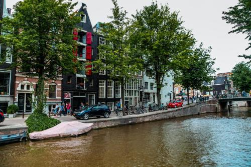 International Budget Hostel