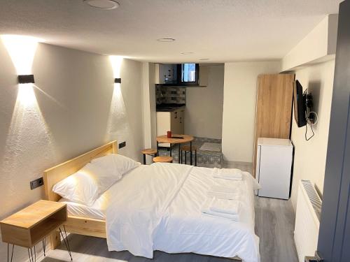 La Pera Suites
