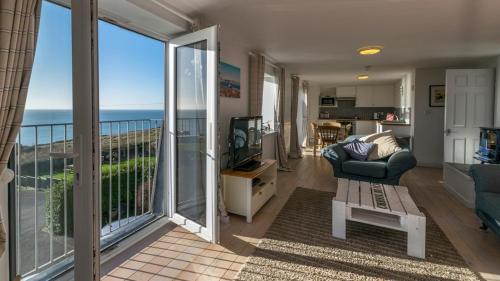Chesil Beach Lodge Burton Bradstock Dorset DT64RJ