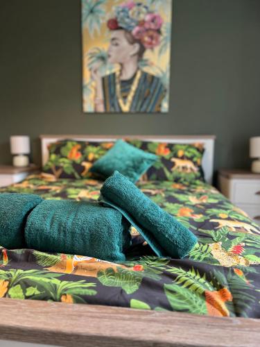 Ground floor apartment, central location with free parking