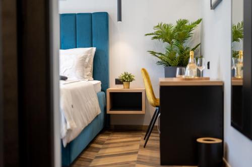 West Coast Deluxe Rooms