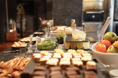 Home Hotel Folketeateret