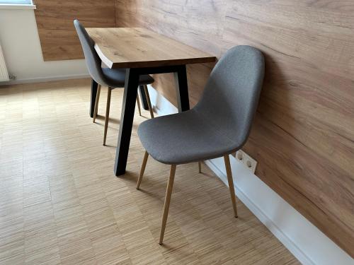 Lion's Rooms n Apartments