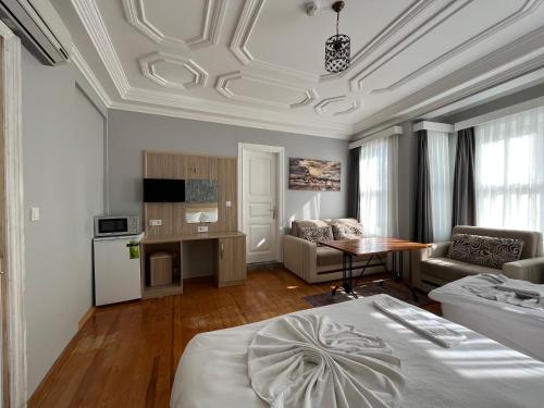 Jasmine Apartment