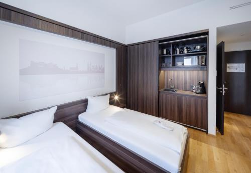 sevenDays Hotel BoardingHouse