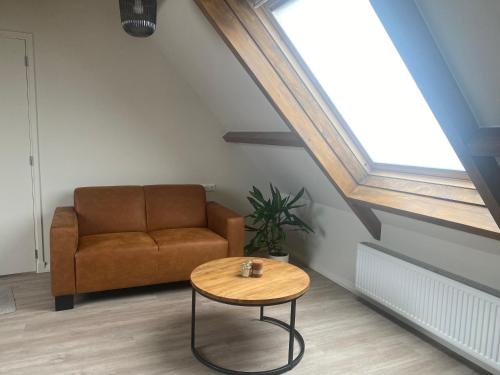 Ruim appartement met sauna, Zuidstraat 125 in Westkapelle