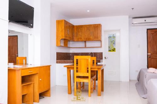 Empress Island Hotel