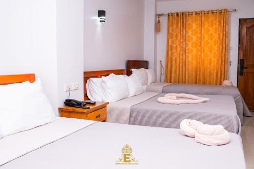 Empress Island Hotel