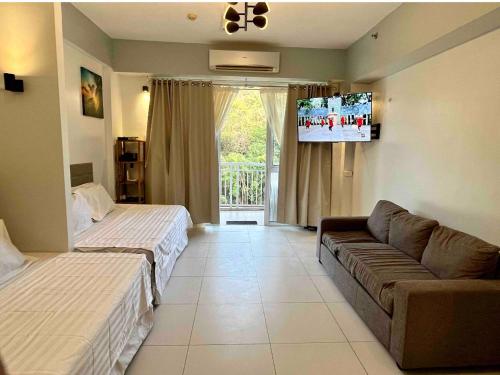 Pico de Loro Miranda Family Beach Condo max 6 pax with fiber internet
