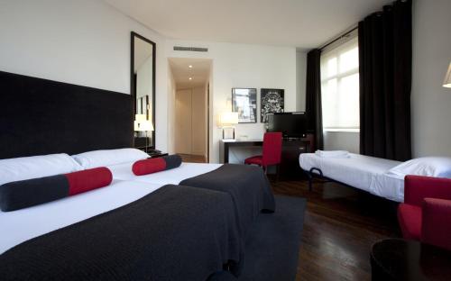 Quatro Puerta del Sol