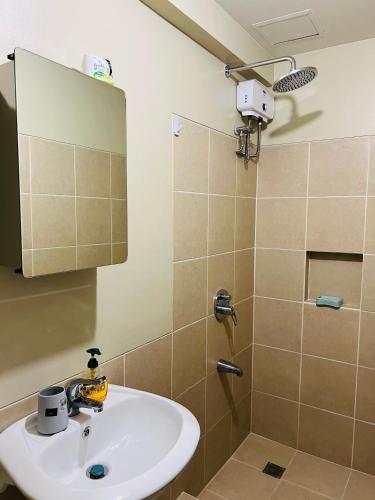 The Celandine A Bonifacio Balintawak Condotel