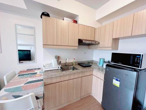 The Celandine A Bonifacio Balintawak Condotel