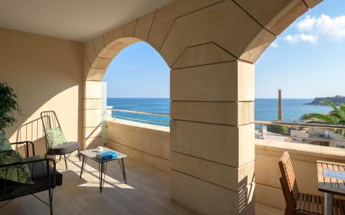 Macaris Suites & Spa